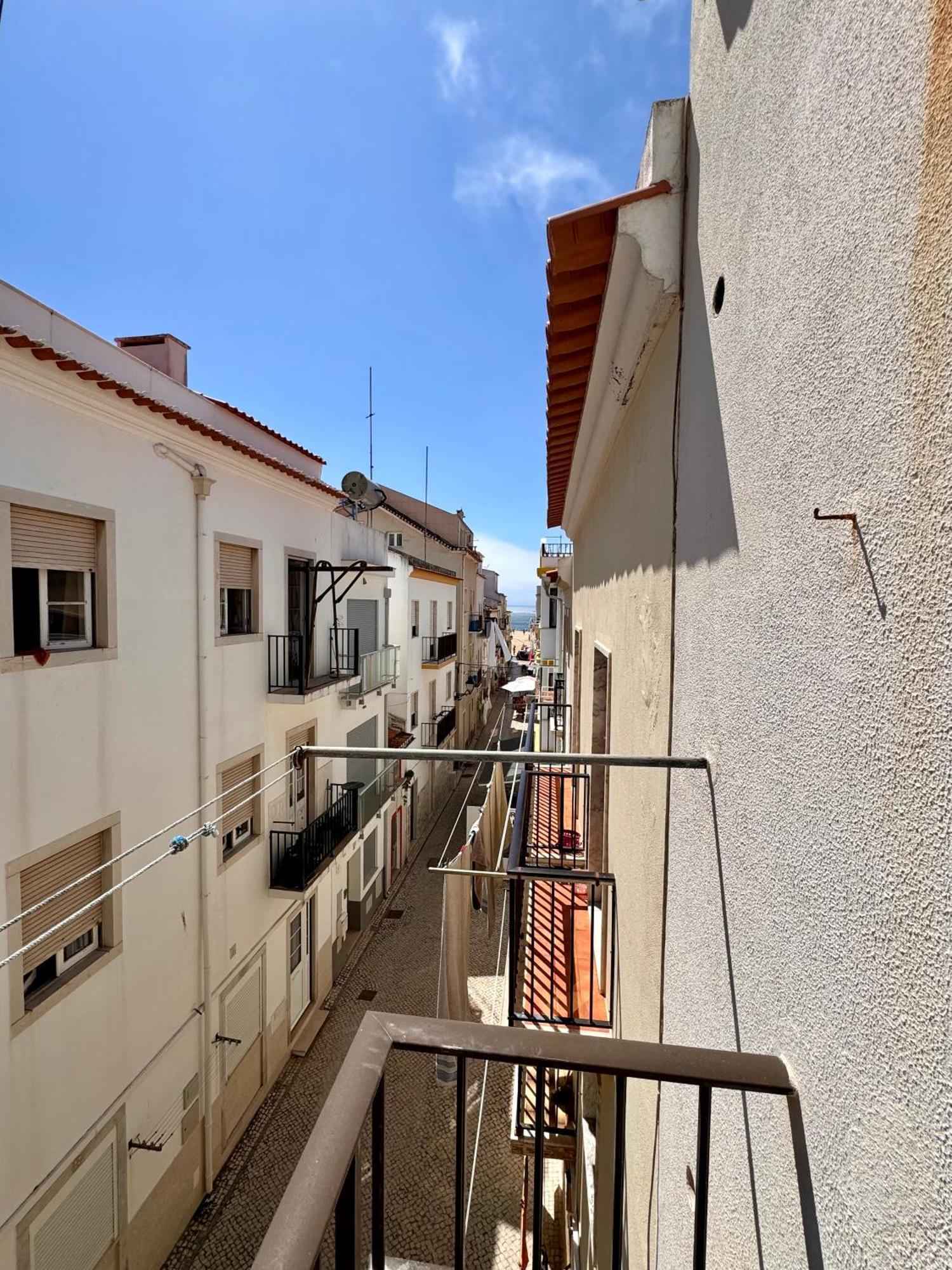 Salty Apartments Nazare Exterior photo
